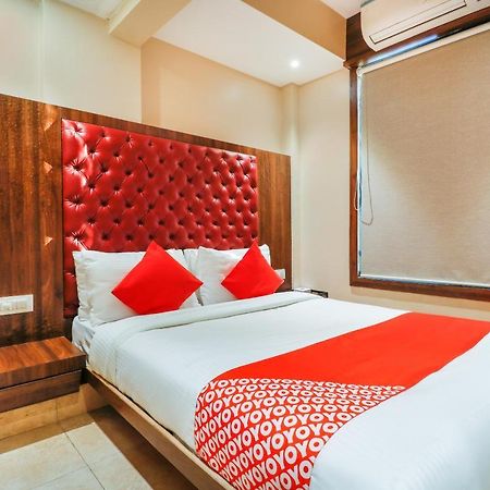 Oyo 70475 Hotel Sea Breeze Bombay Extérieur photo